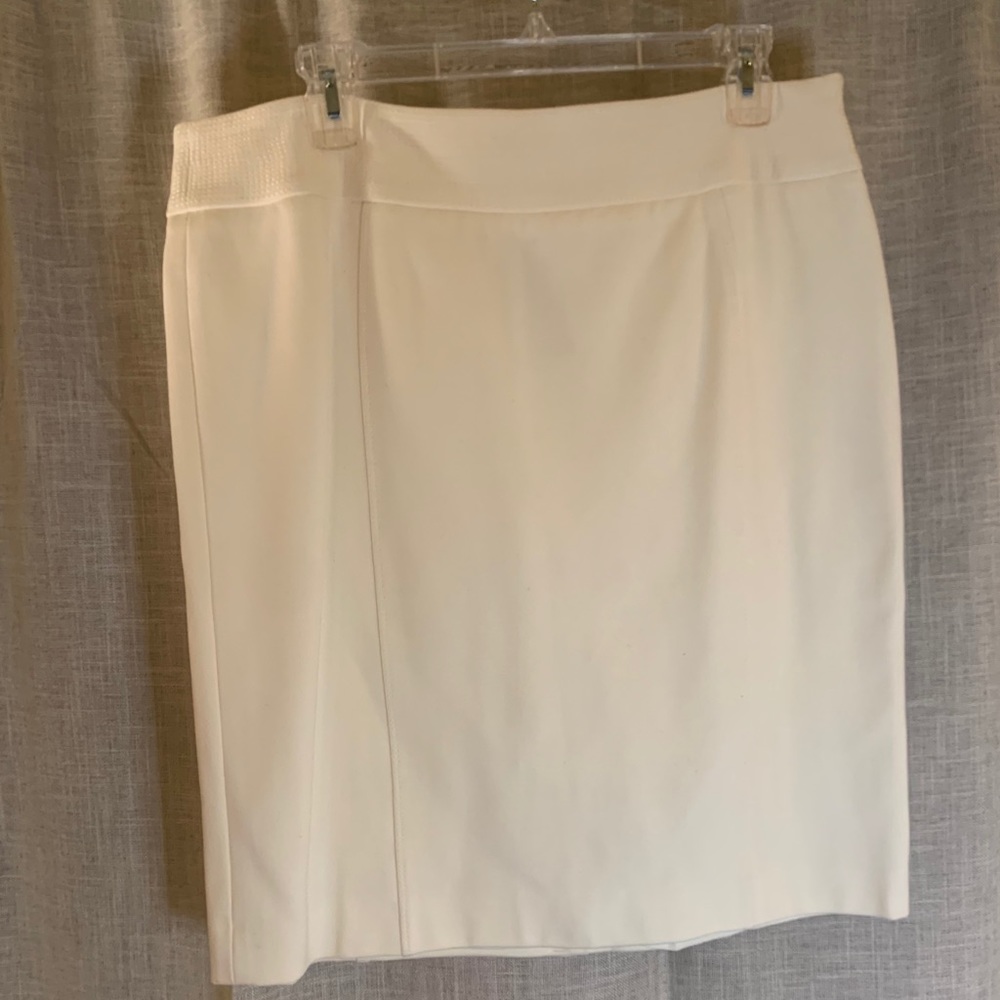 White House Black Market Ecru Ponte Pencil Skirt